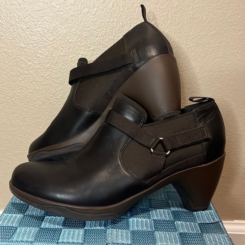Merrel Espresso Booties